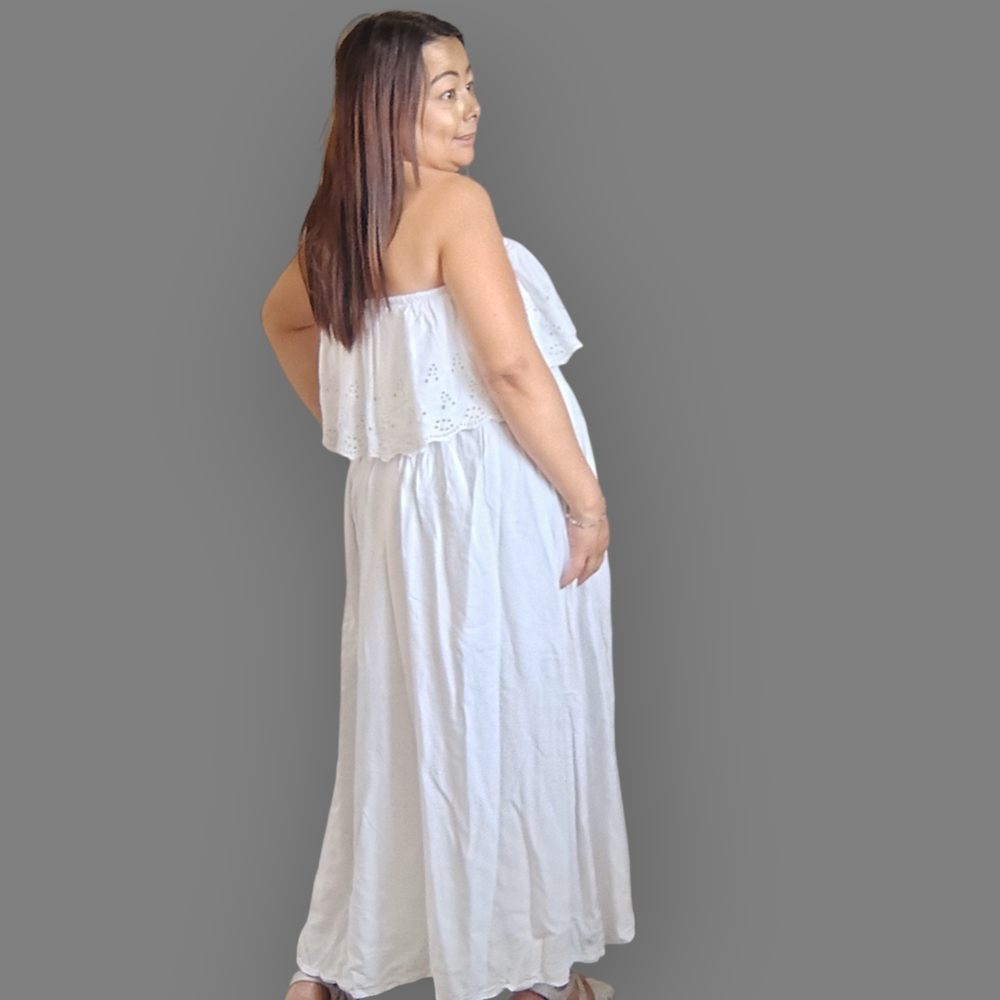 Women's White Ruffled Strapless   Maxi Dress Size Small